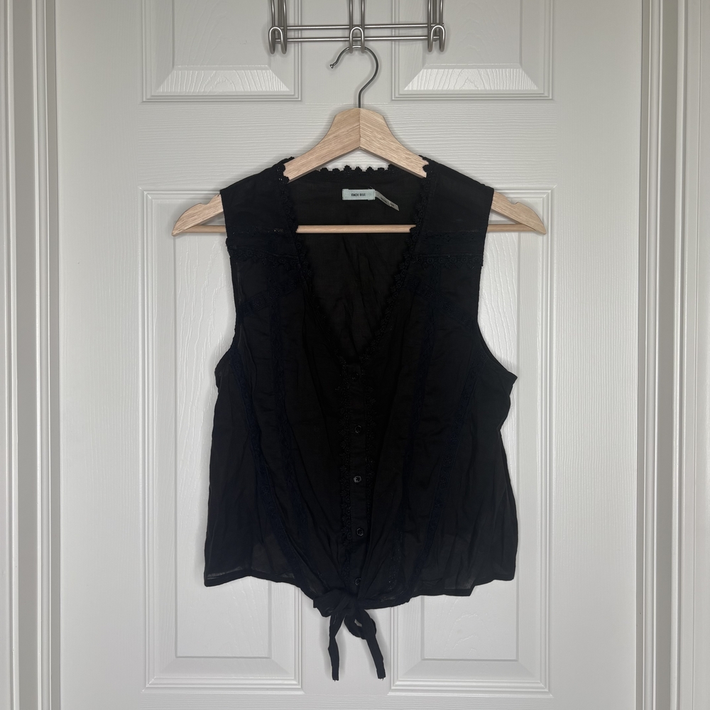 Kimchi Blue Blouse Top Women's Casual Black Sleeveless Lace Size Small S